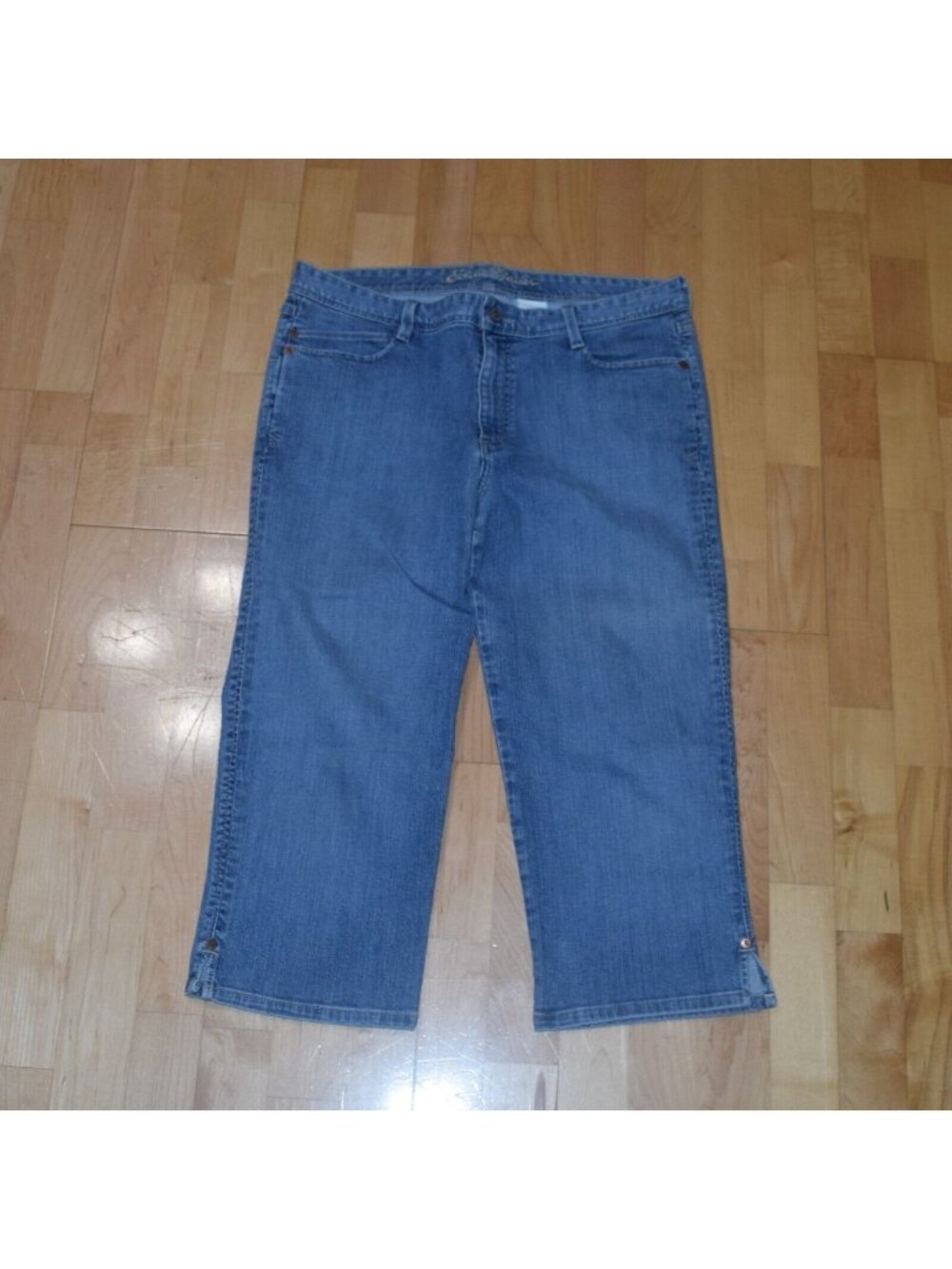 Eddie Bauer Women's Sz 12 Capris Crops Jeans